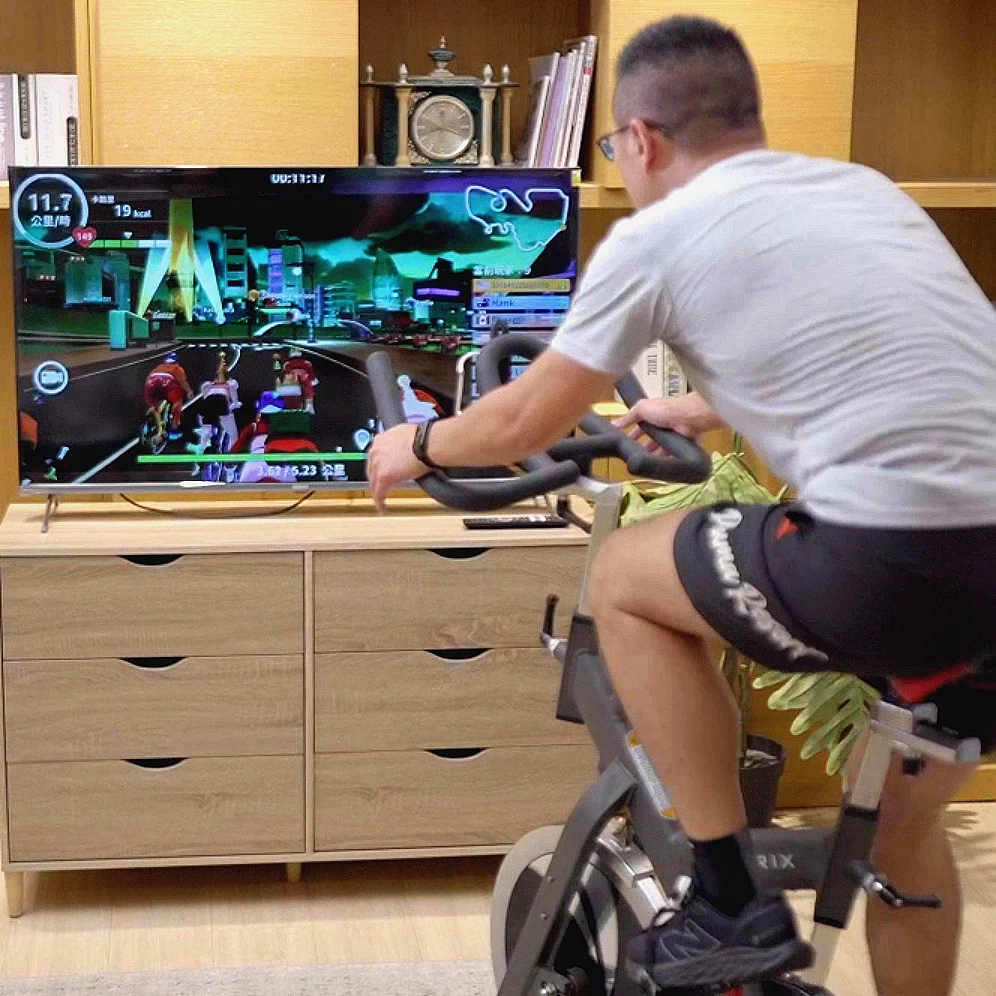 圖／JACFIT JMate2運動手環最大的革命，在於它不是一個「被動紀錄者」，而是一個「主動理解你的AI教練」。（成強科技提供）