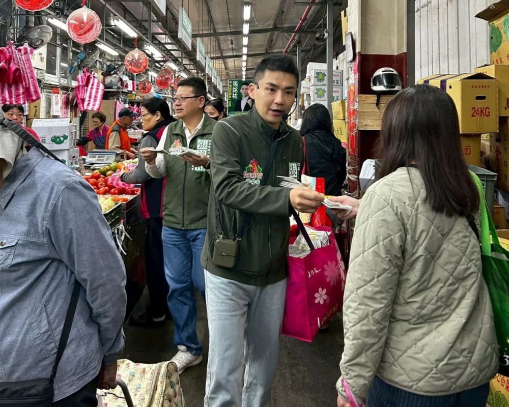 圖/民進黨要推誰挑戰2026的台北市長?也在備戰中正、萬華區市議員初選的「台派戰鬥雞」張銘祐說,當然希望有強力的母雞。(張銘祐臉書)