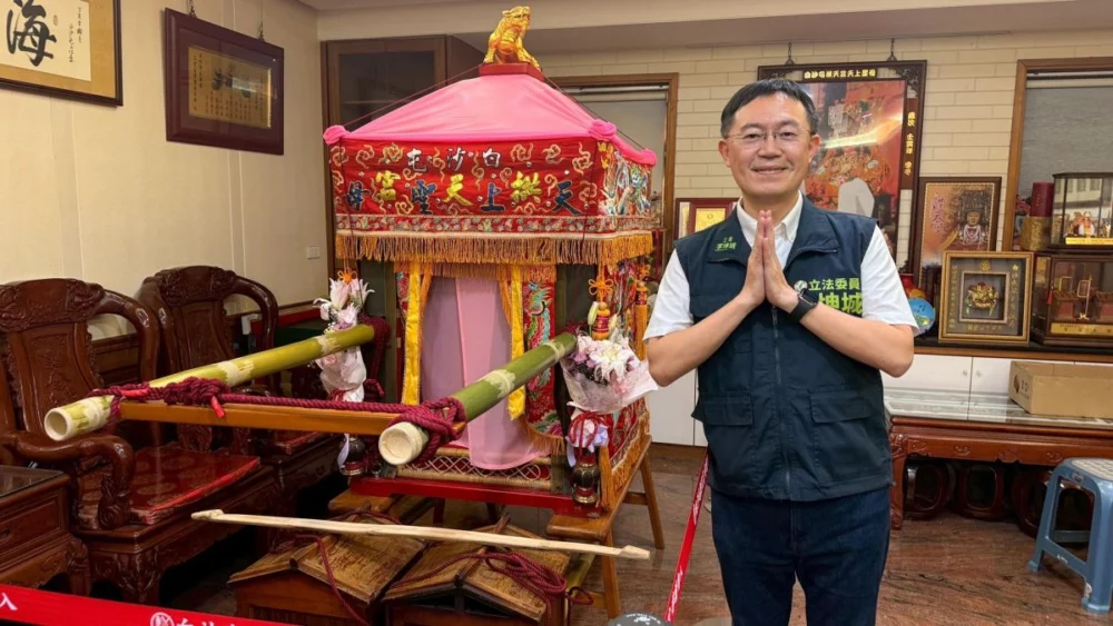 鄭習會後惠台措施惹議　李坤城批政治操作無善意