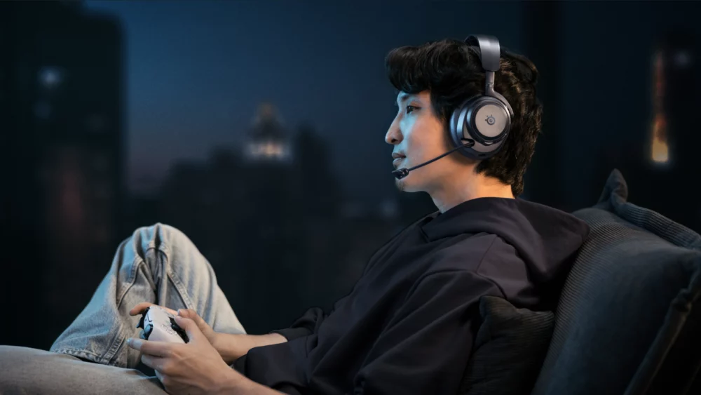 SteelSeries賽睿推出Arctis Nova Pro OMNI耳機　全面解鎖通過Hi-Res高解析音效及跨多系統音效控制能力